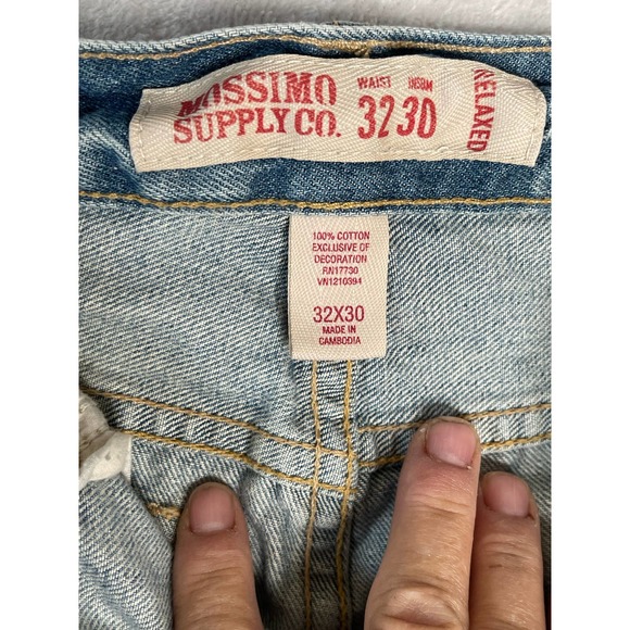 Mossimo  mens 32x30 jeans blue distressed relaxed fit - Picture 5 of 13